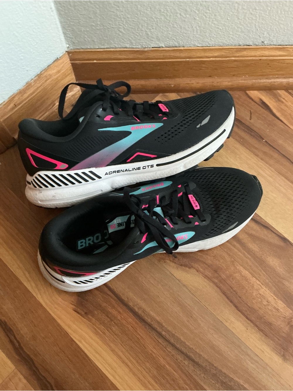 Brooks Adrenaline gts 23 Women's Running Shoes - Black with Teal & Pink Accents